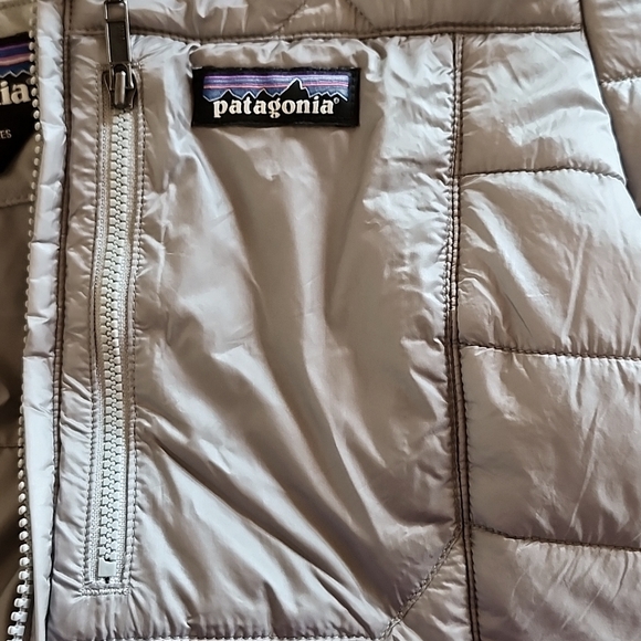 Women's Silver XS Patagonia Puff Coat - Picture 4 of 6
